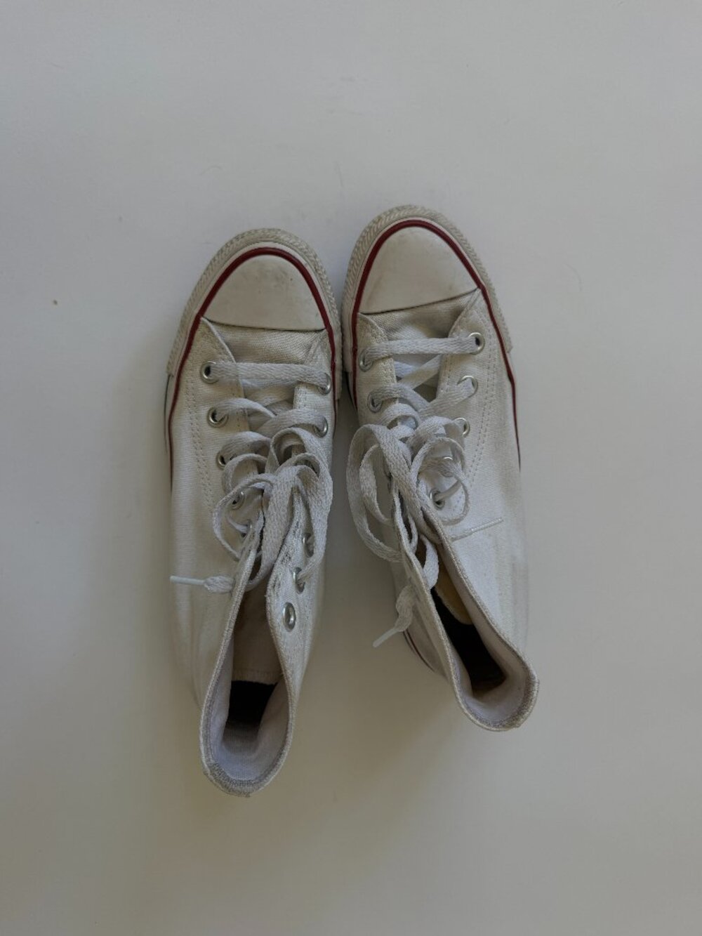 White Chuck Taylor All Star Canvas Size 7